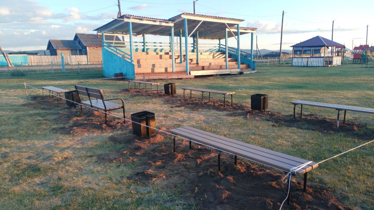 По проекту городской среды установление скамеек