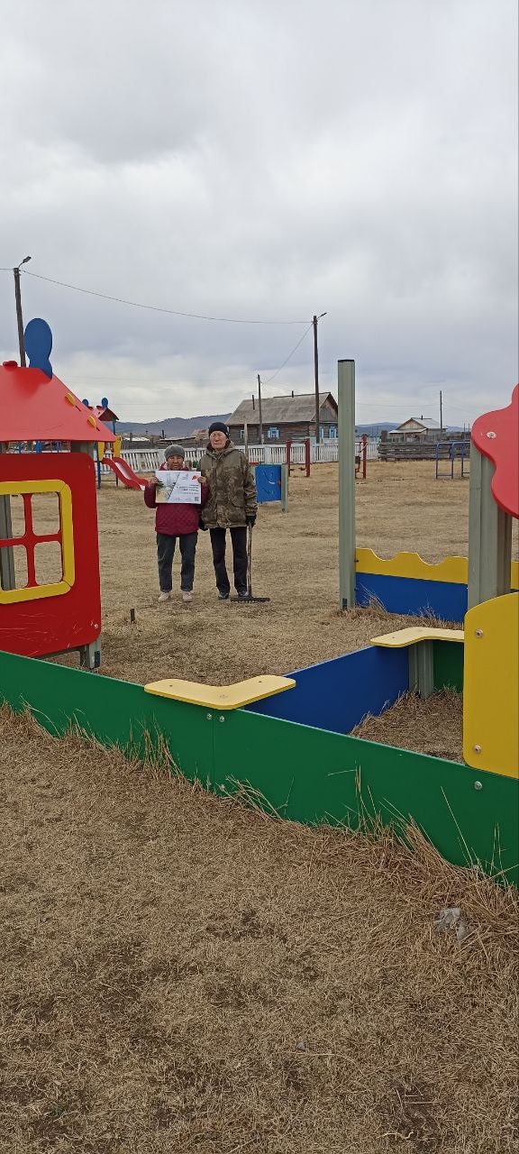 Ремонт детской игровой площадки в парке культуры и отдыха «Загустайский»