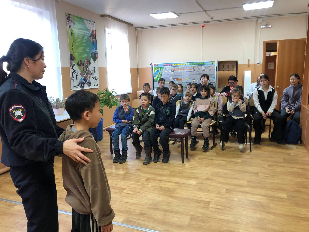 “Засветись! Стань заметнее на дороге!”