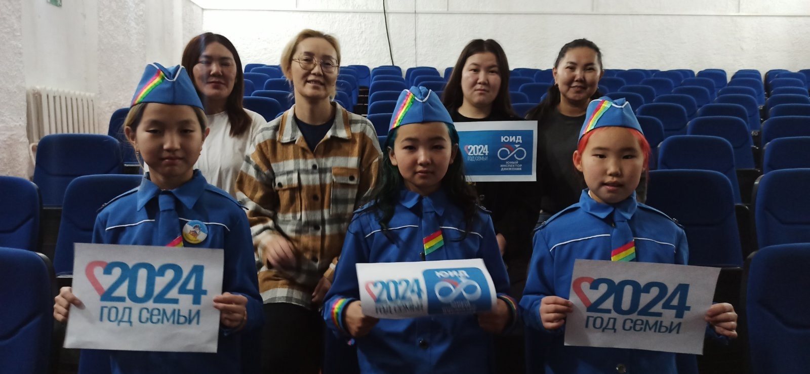 Акция по безопасности дорожного движения “Детям – безопасную дорогу”