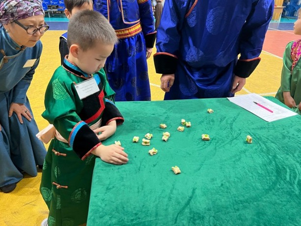 «Шагай наадан»