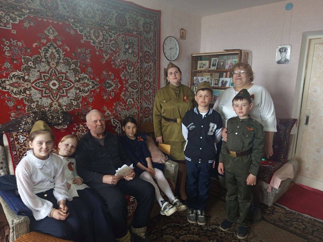 ТОС “Культурное наследие” МО “Бабушкинское” Кабанский район,  Участие в Акции  « Поздравь ветерана»