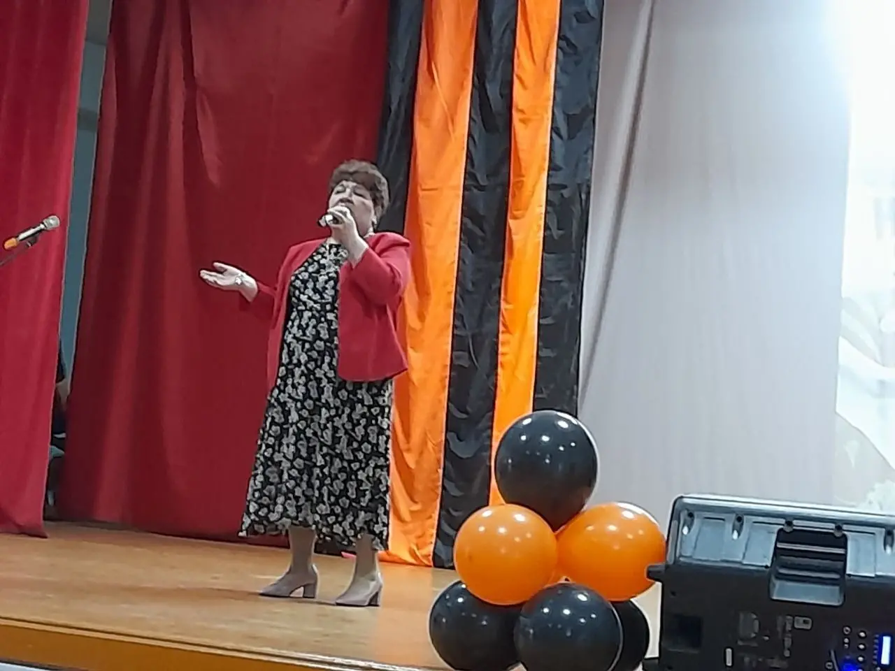 Приняли участие в районном конкурсе "На Крыльях Победы" посвященный 80 летию Победы в ВОВ.