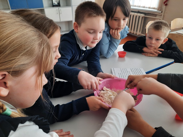 ТОС “Культурное наследие” МО “Бабушкинское” Кабанский район,  Изготовление экокормушек