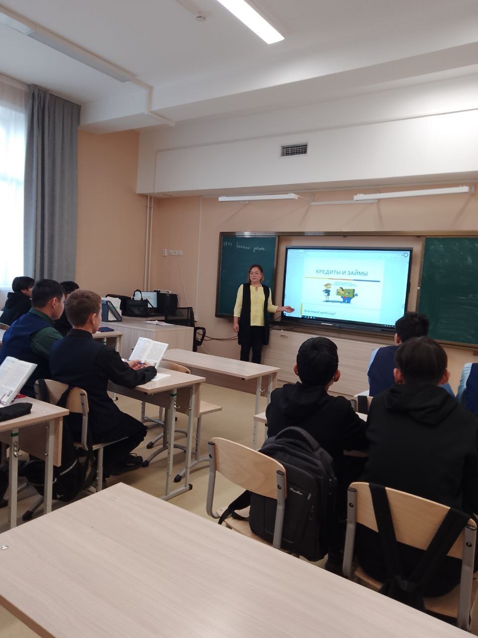 “Кредиты и займы”. Представители ТОС “Юбилейный” провели урок по финансовой грамотности