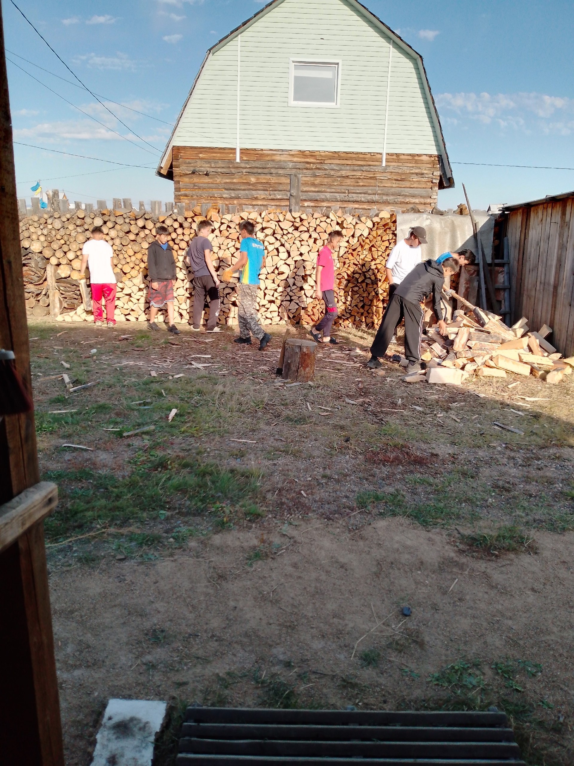 оказание помощи пожилым людям